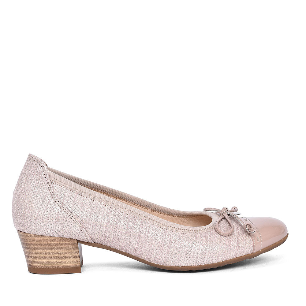 203 Bow Court Shoe For Ladies In Nude