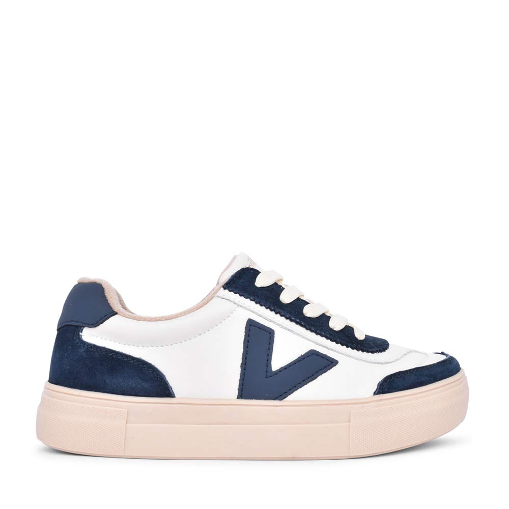 Ladies Eighty Trainer In Whipped Blue