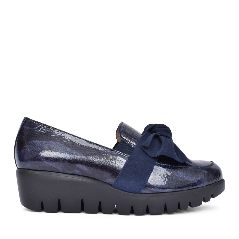 Ladies C-33323 Platform Shoe In Navy