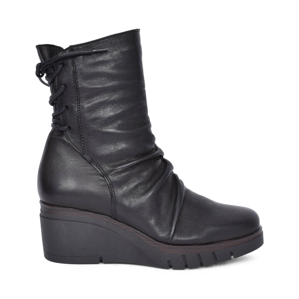 Ladies 10-1137 Wedge Ankle Boot In Black