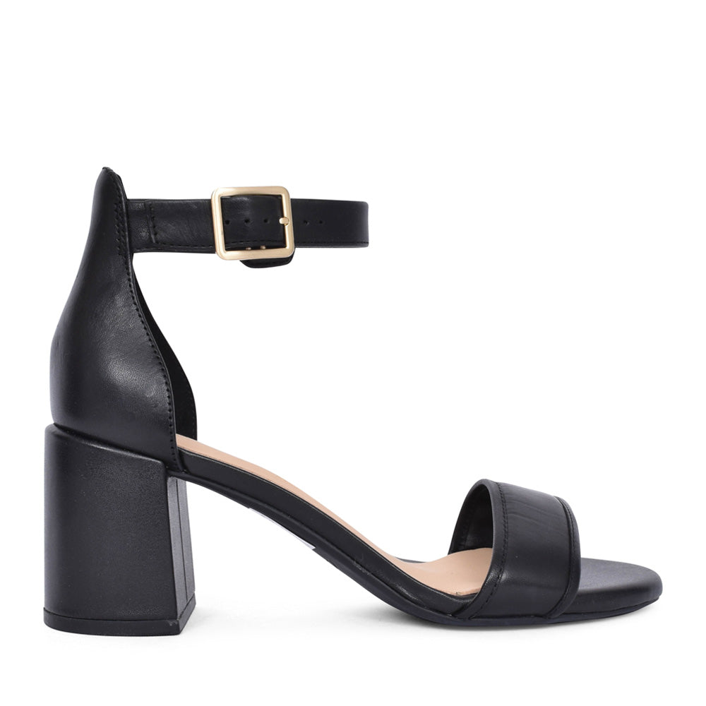 Ladies Ezoria Mae D-fit Block Heel Sandal In Black