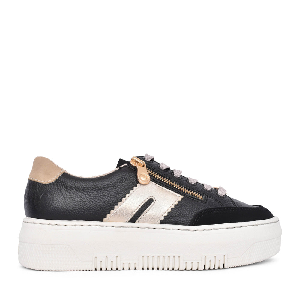Ladies M1912 Laced Trainer In Black