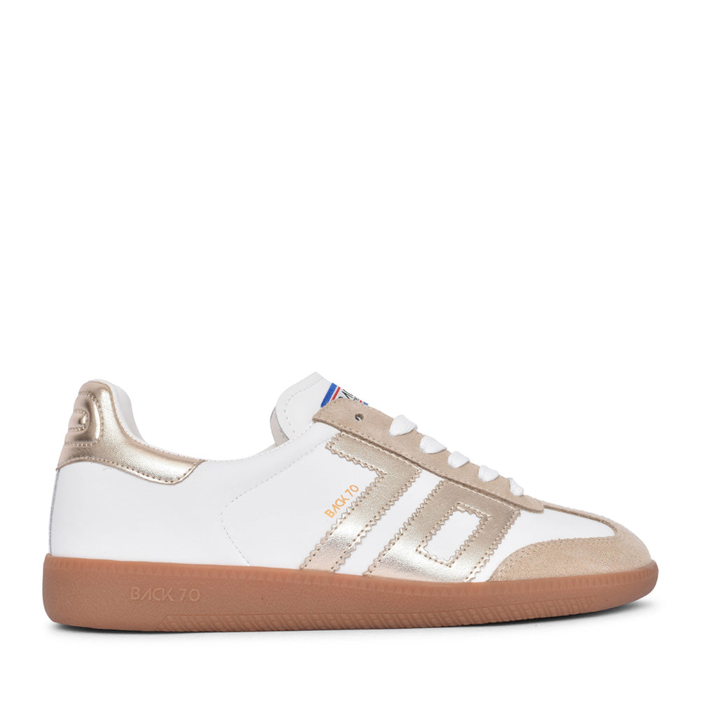 Ladies Cloud 2505-17 Laced Trainer In Gold