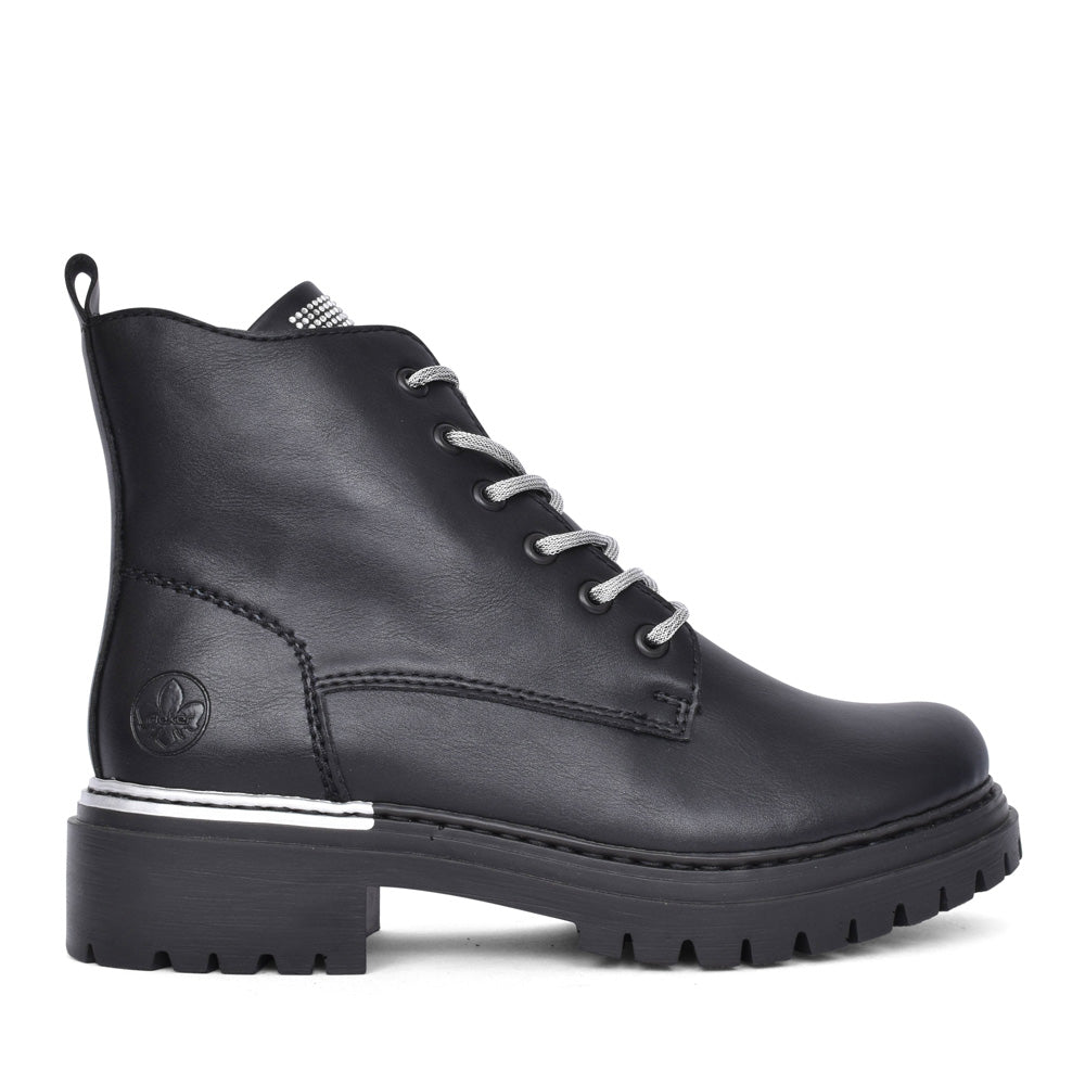 Ladies 72620 Laced Ankle Boot In Black