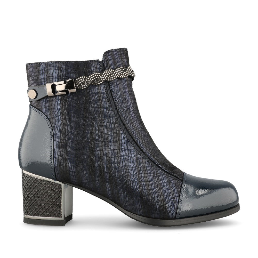 Ladies H700 Block Heel Ankle Boot In Navy