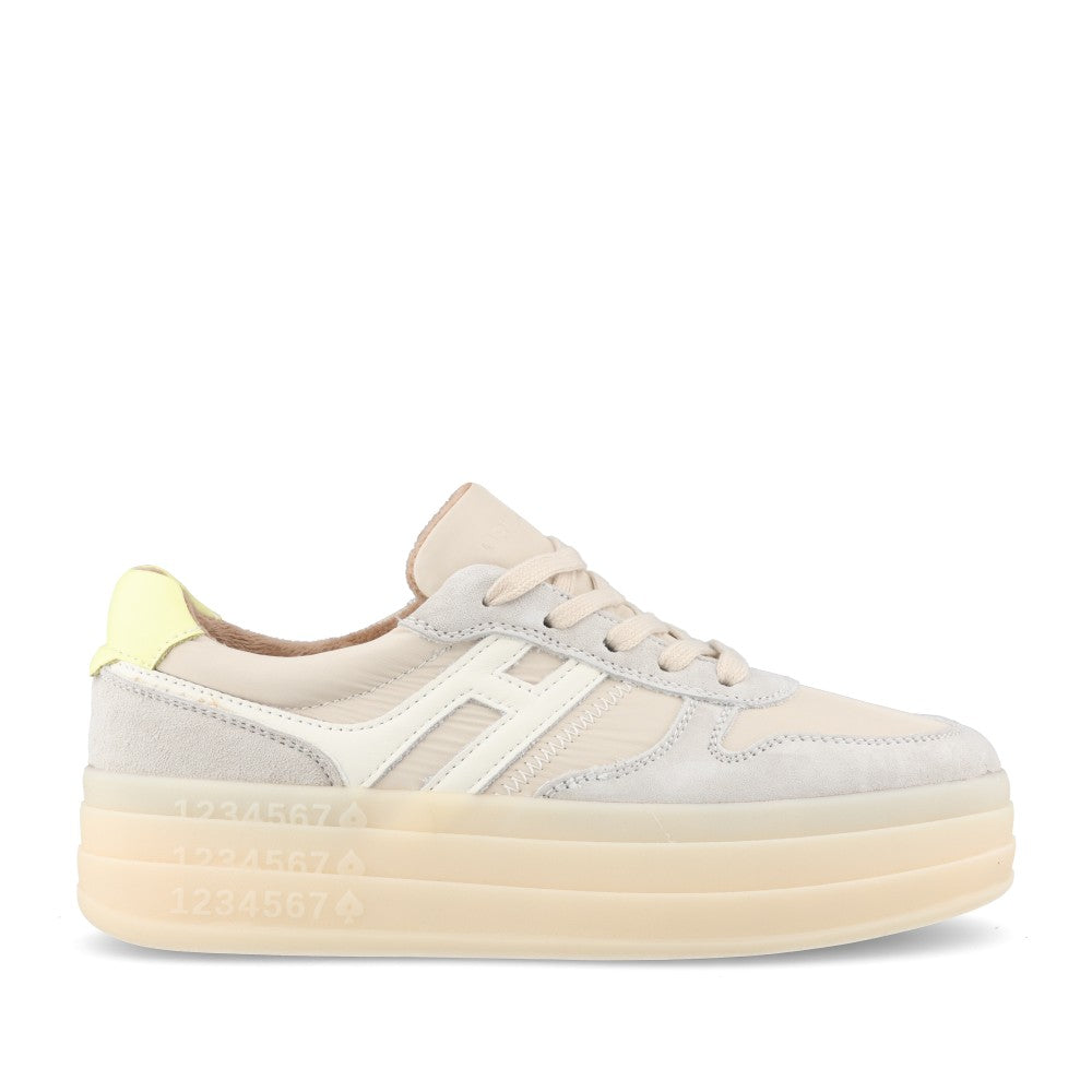 Ladies Ninety Three Laced Trainer In Natural