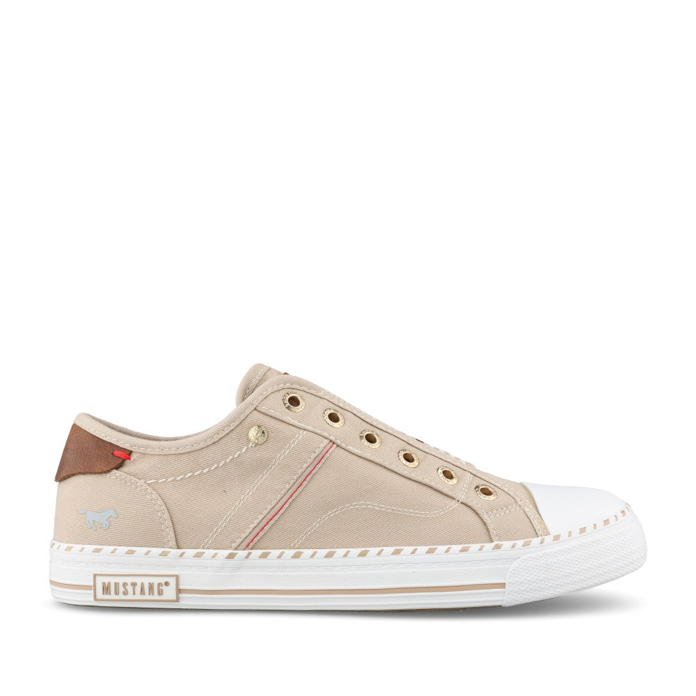 Ladies 152002 Slip-on Trainer In Beige