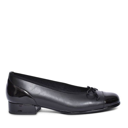 Low Heel Pump Shoe For Women In Black