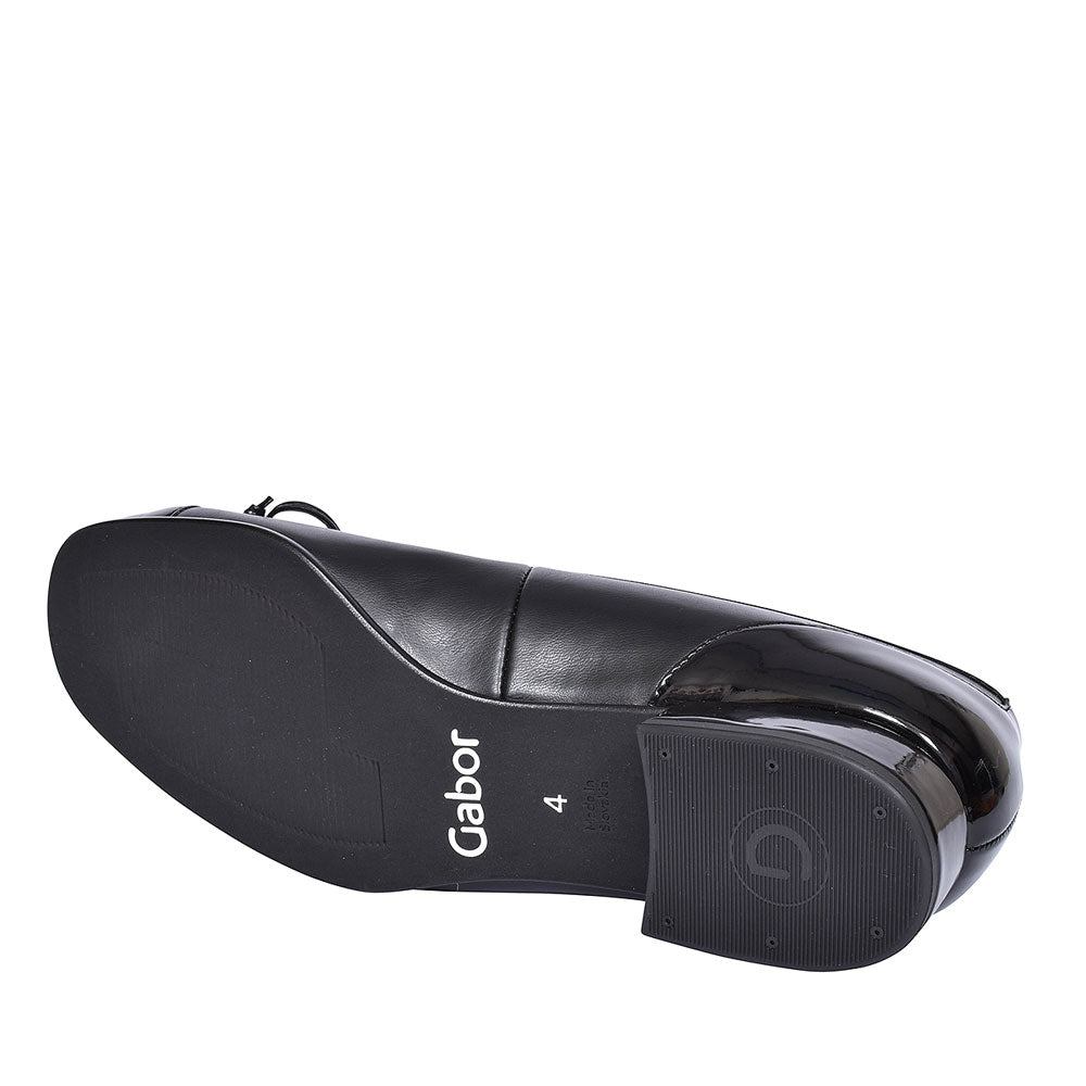 Low Heel Pump Shoe For Women In Black