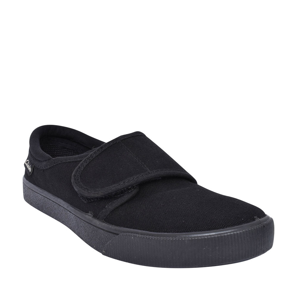 Hopper Run Black Fabric Plimsolls For Boys In Kids G Fit