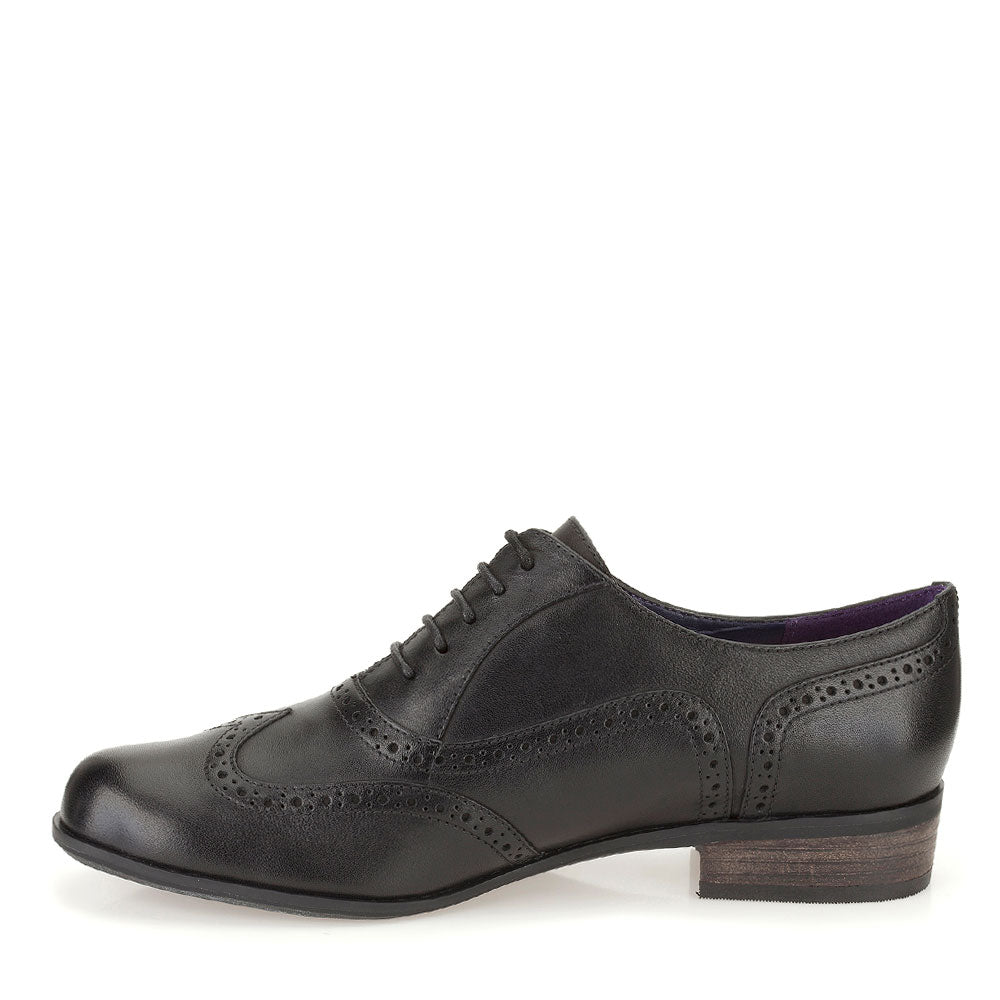 Hamble Oak Leather Brogue Shoe C Fit  In Blk Leather