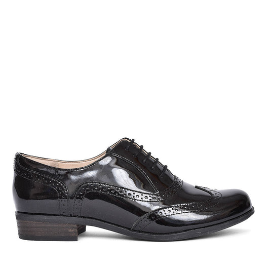 CLARKS HAMBLE OAK BLACK PATENT D FIT BROGUE FOR LADIES in BLK PATENT