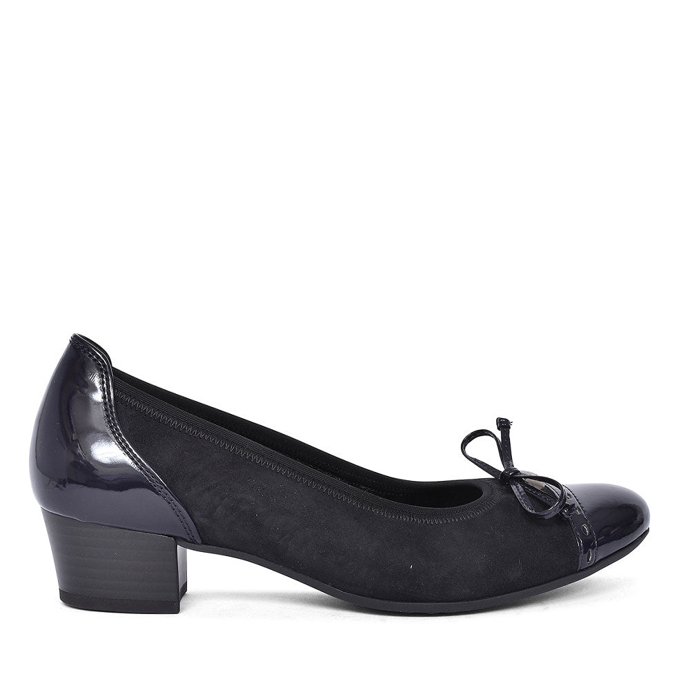 203 Bow Court Shoe For Ladies In Navy