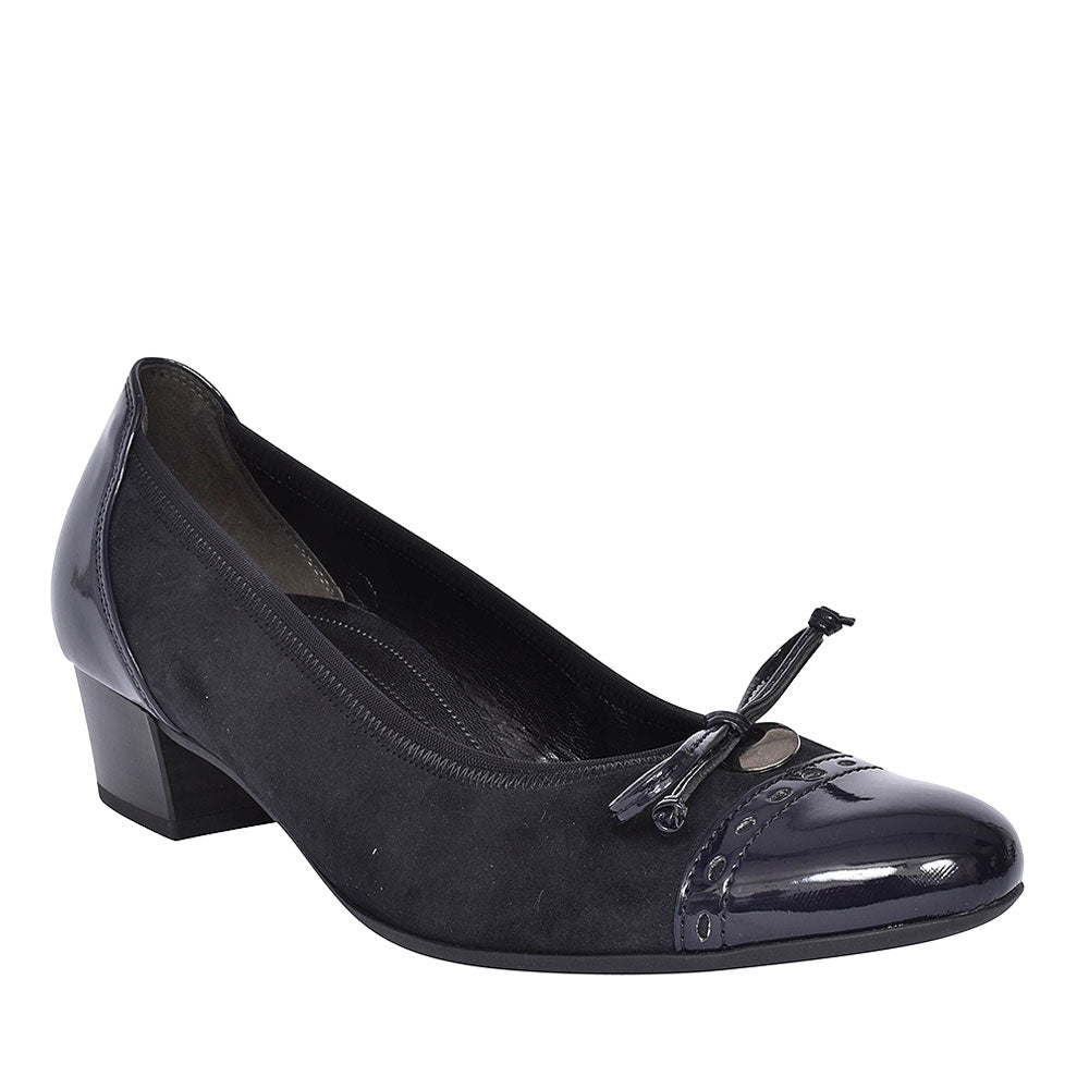 203 Bow Court Shoe For Ladies In Navy