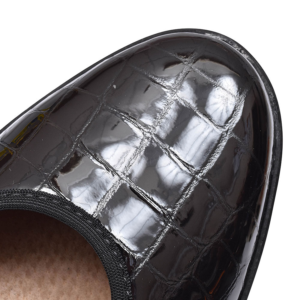400 Slip On Wedge Shoe For Ladies In Black