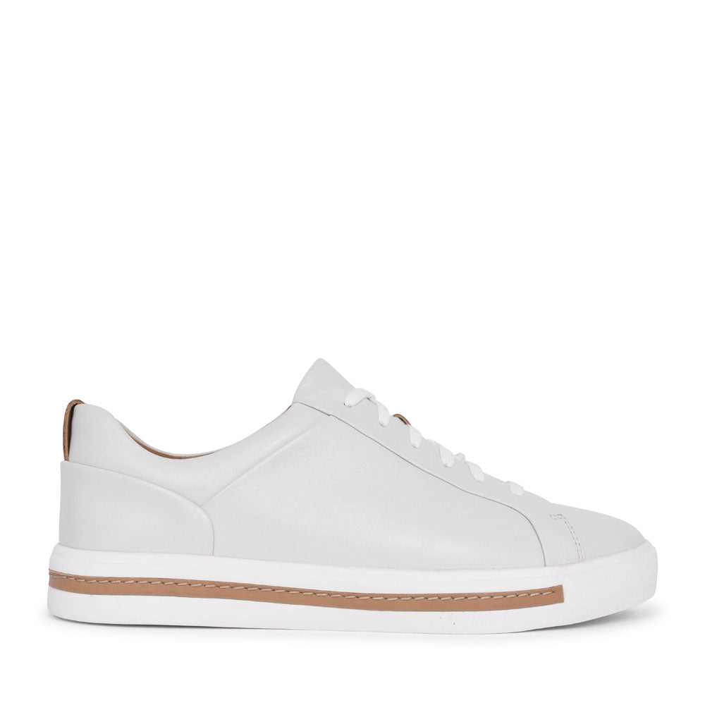 Un Maui Lace Leather D Fit Laced Trainer For Ladies In White
