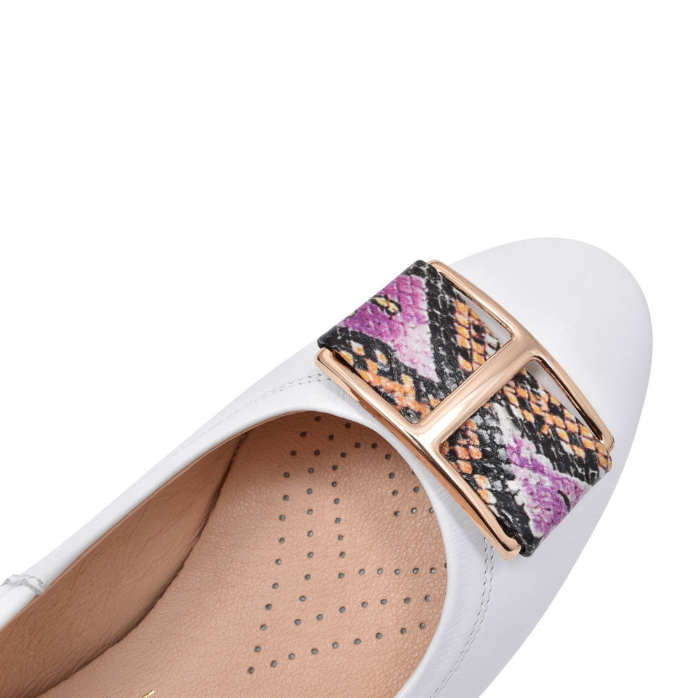 Ladies 5632 G-fit Low Heel Court Shoe  In White
