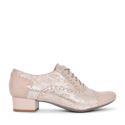 Ladies 1370 G-fit Quarter Brogue Shoe In Beige