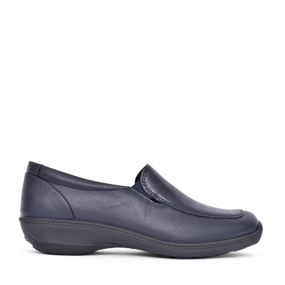 Ladies Calypso Ii Std Fit Slip On Shoe In Navy