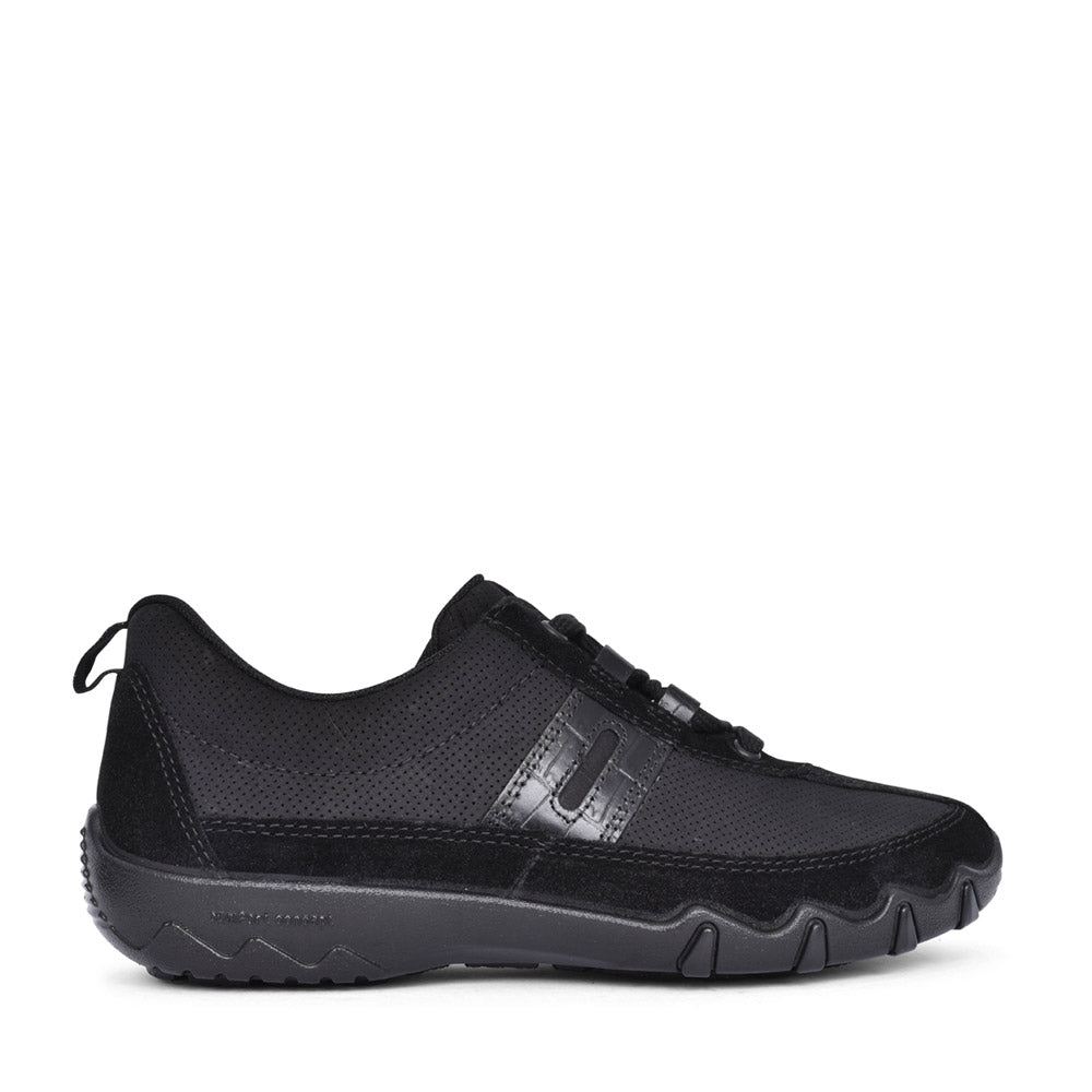 Ladies Leanne Ii Std Fit Trainer In Black