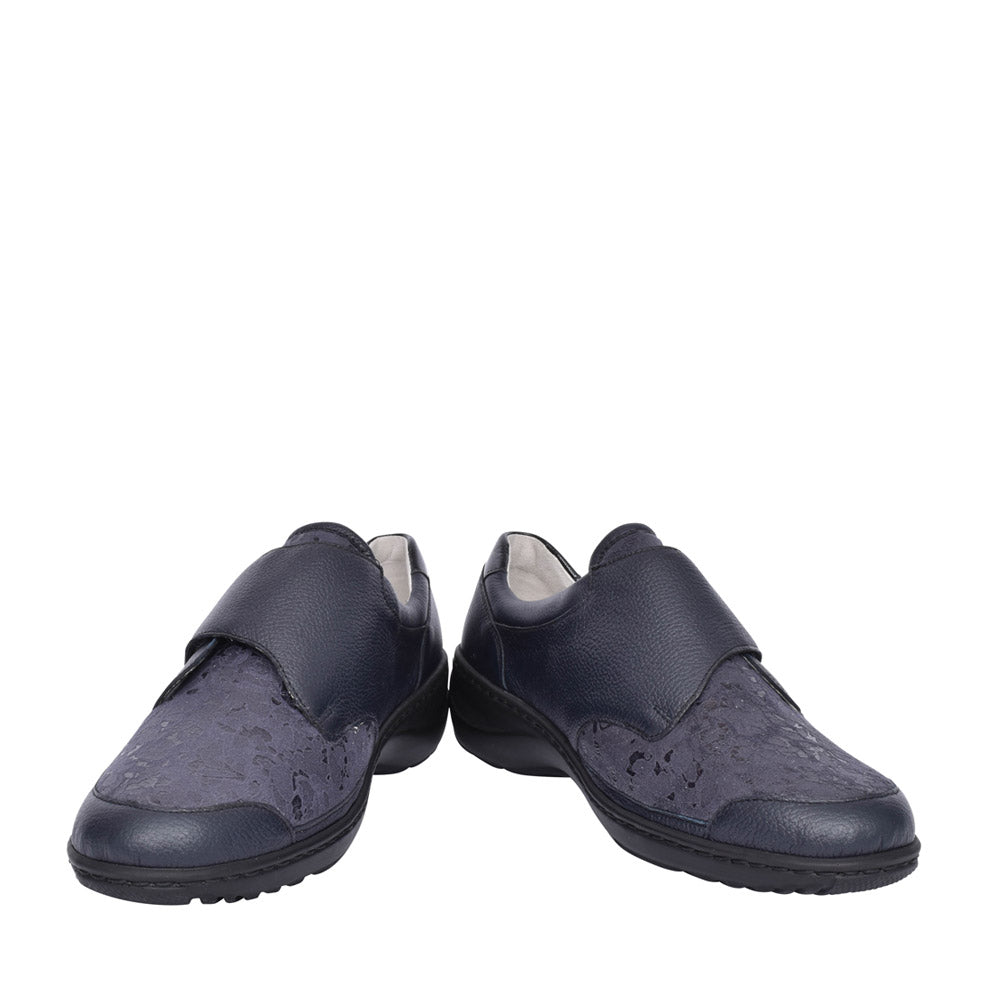 Ladies 607k31 Kya Velcro Shoe In Navy