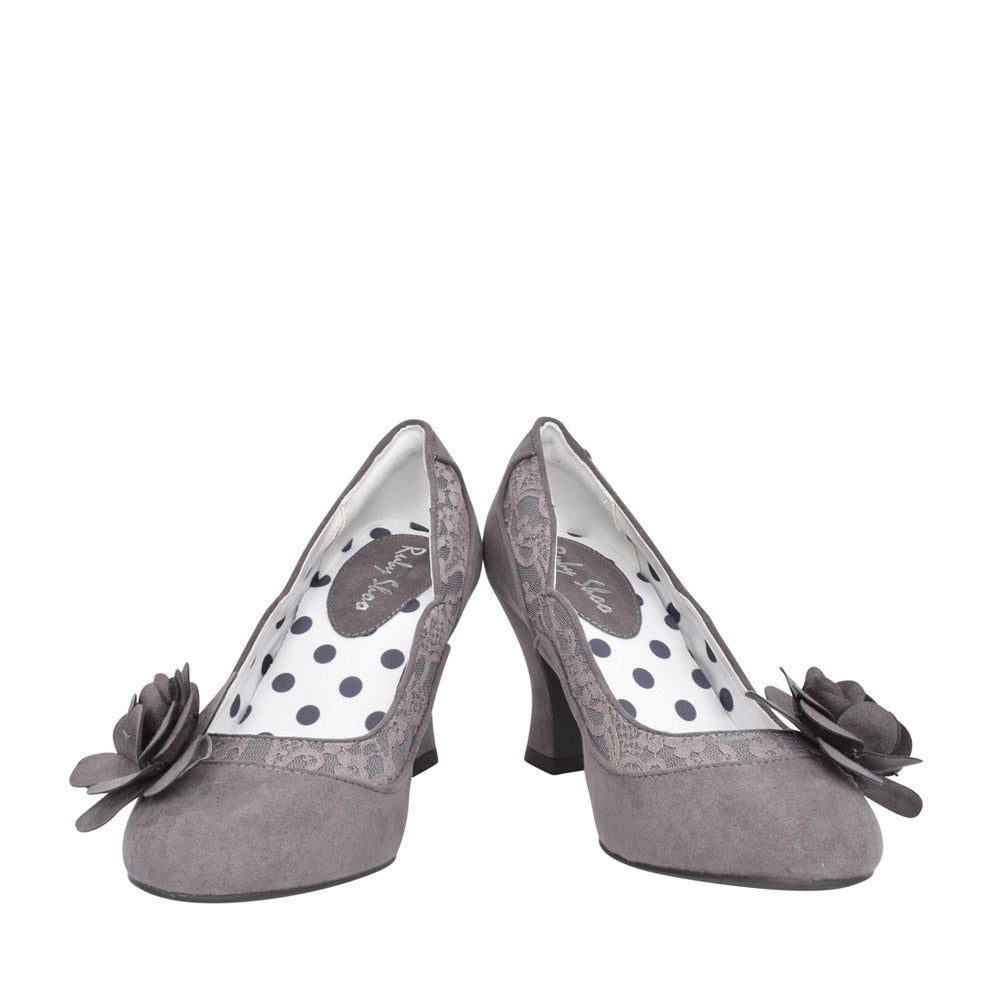 Chrissie Court Shoe In Grey