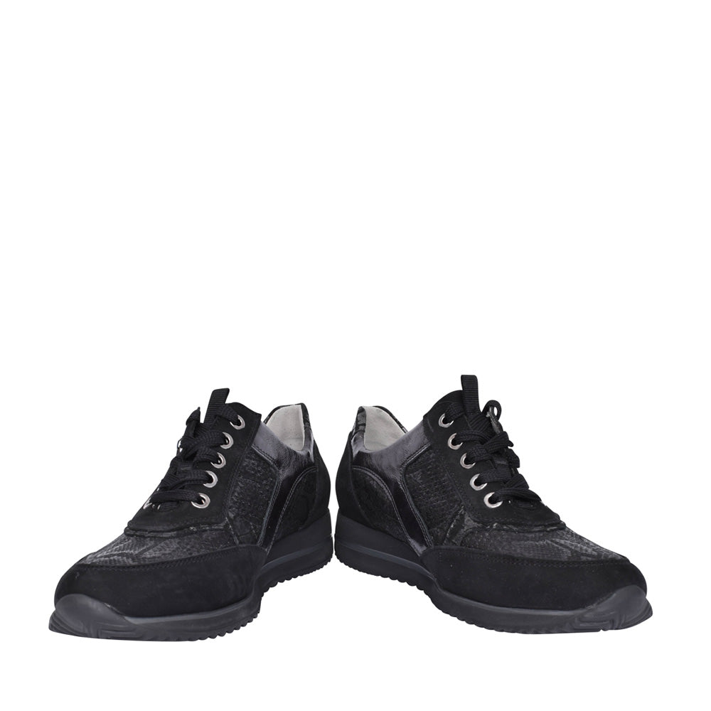 Ladies 98009 Himona Laced Trainer In Black