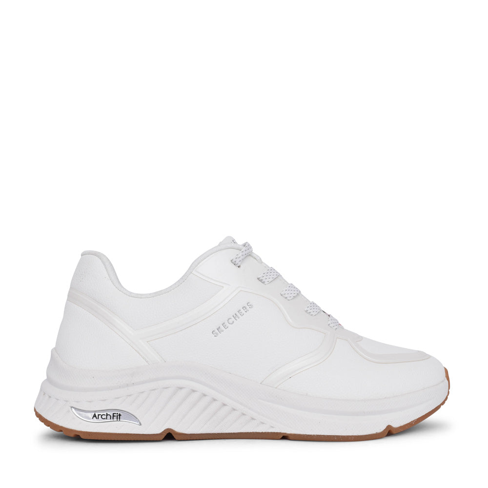 Ladies 155570 Mile Makers Trainer In White