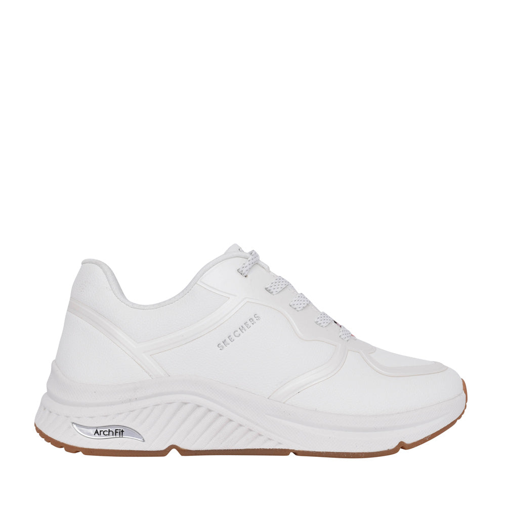 Ladies 155570 Mile Makers Trainer In White