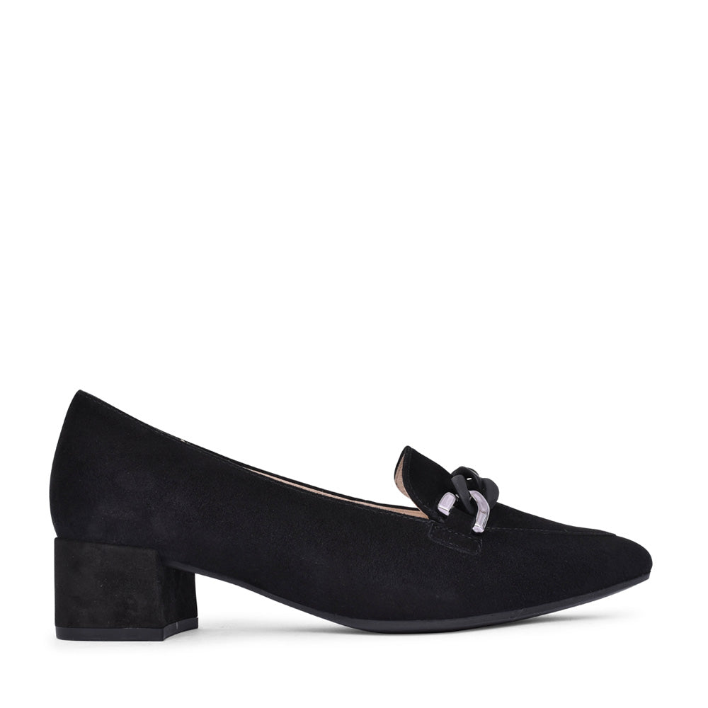 Ladies 91.441  Slip On Court Shoe In Black
