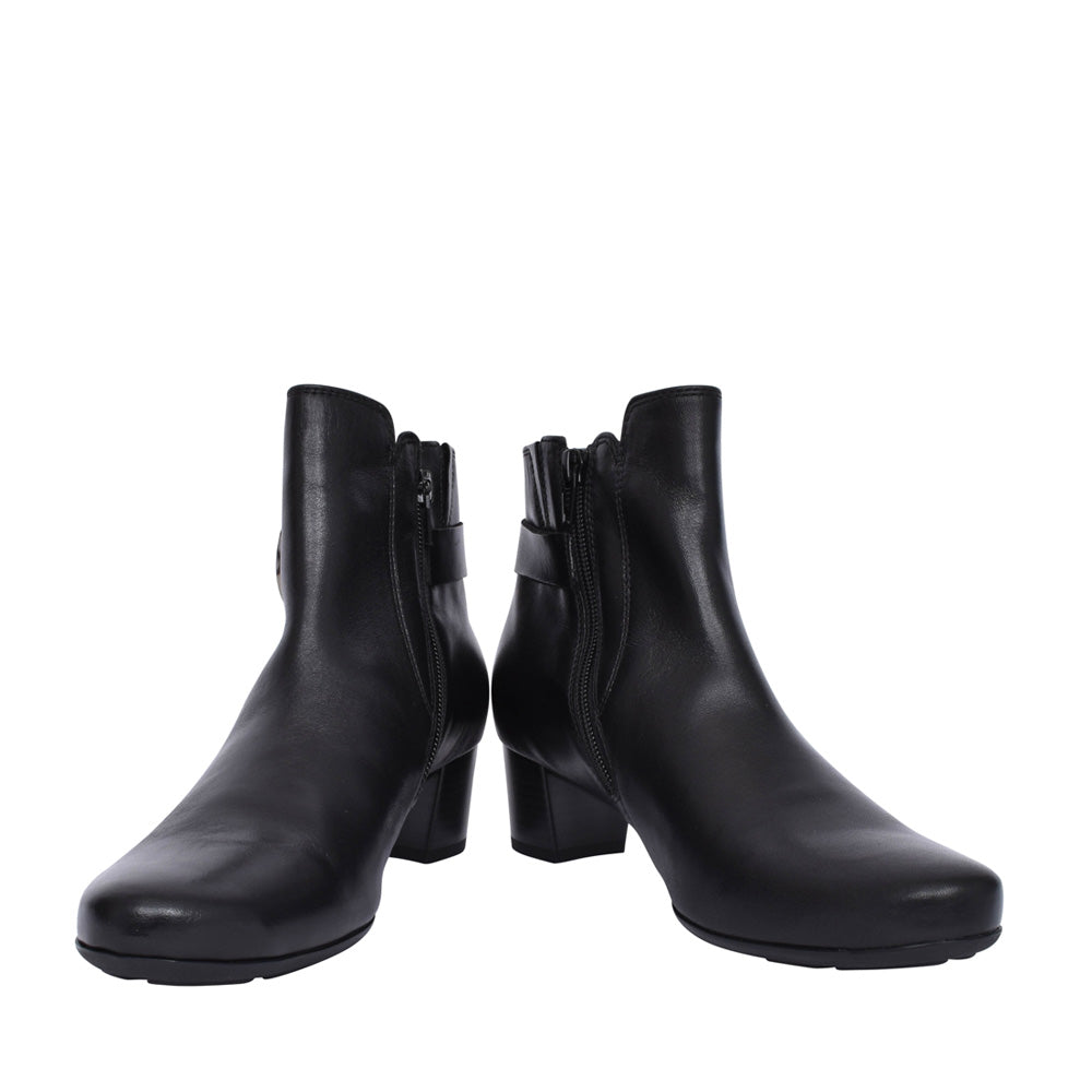 Ladies 92.824 Ankle Boot In Black