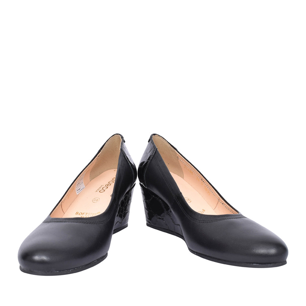 Ladies 5899 G-fit Wedge Court Shoe In Black