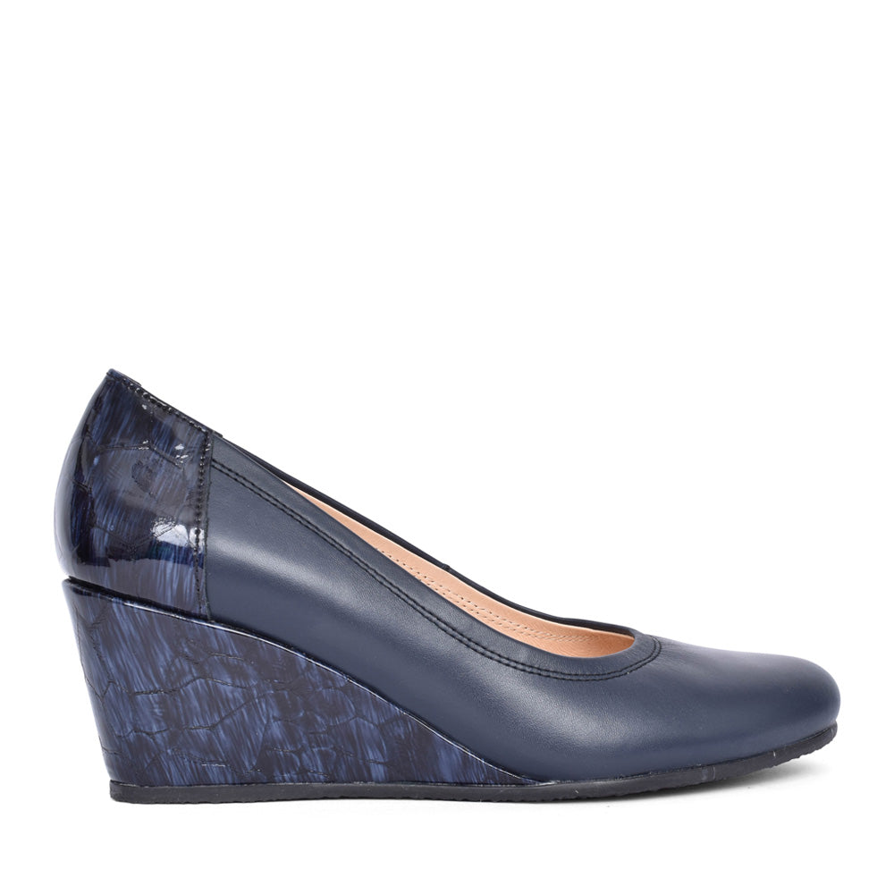 Ladies 5899 G-fit Wedge Court Shoe In Navy