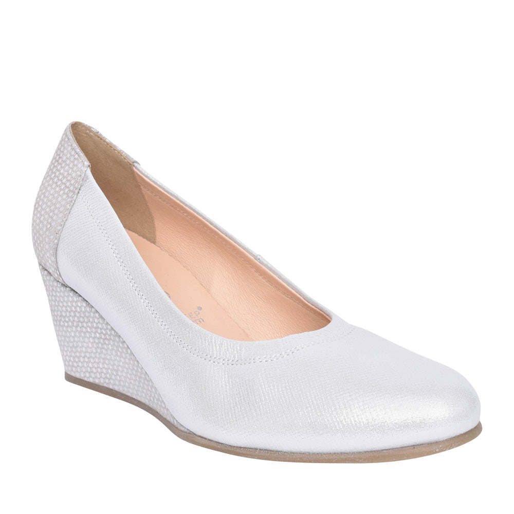 Ladies 5899 G-fit Wedge Court Shoe In Silver