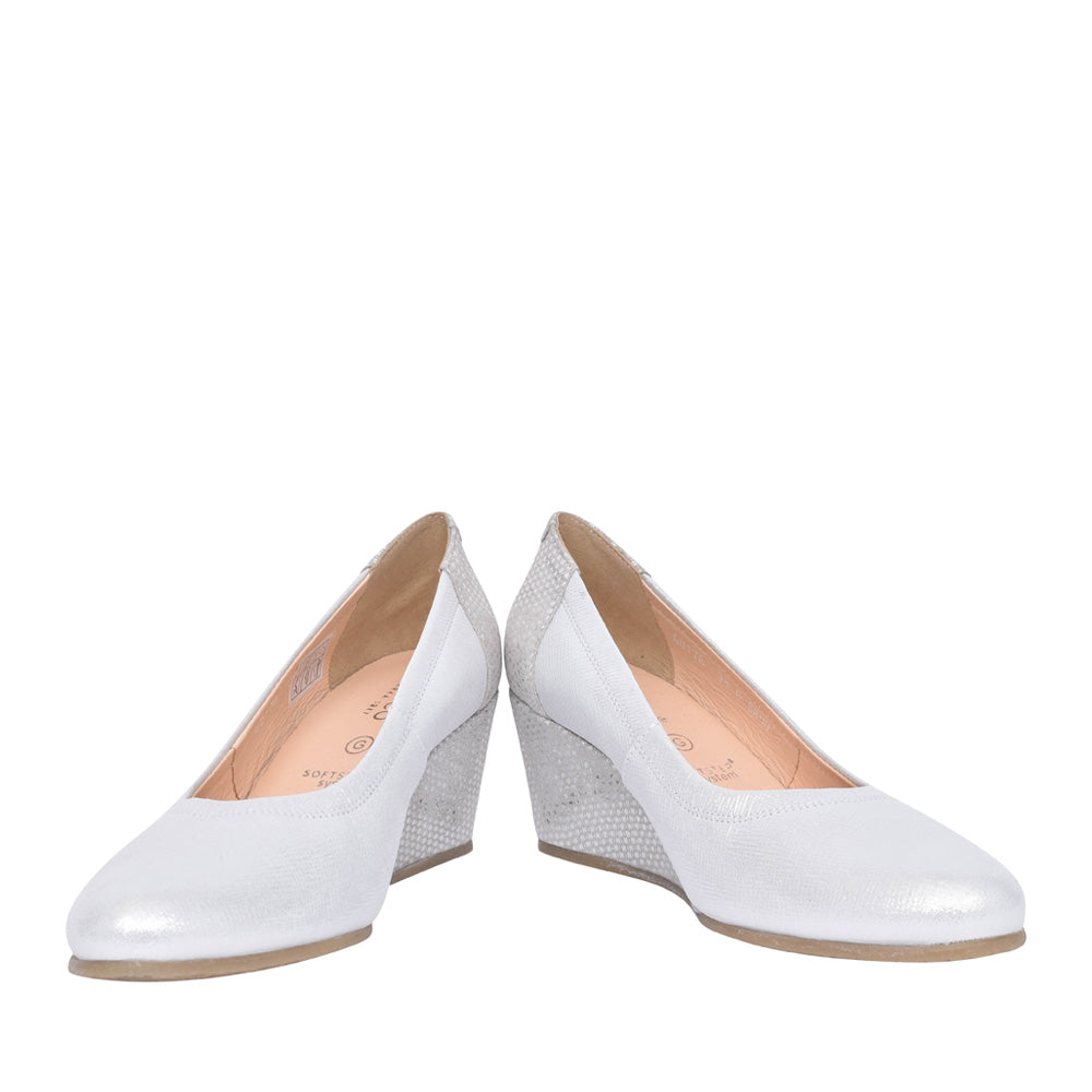 Ladies 5899 G-fit Wedge Court Shoe In Silver
