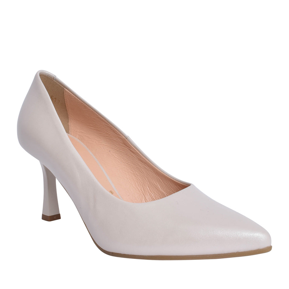 Ladies 6178 G-fit Medium Heel Court Shoe In Beige