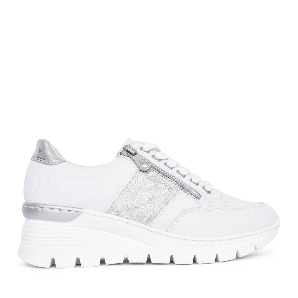 Ladies N8322 Laced Wedge Trainer In White