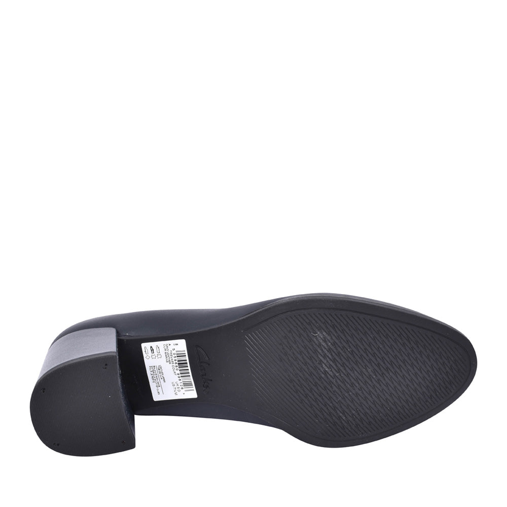 Ladies Freva55 Court Leather D-fit Court Shoe In Navy