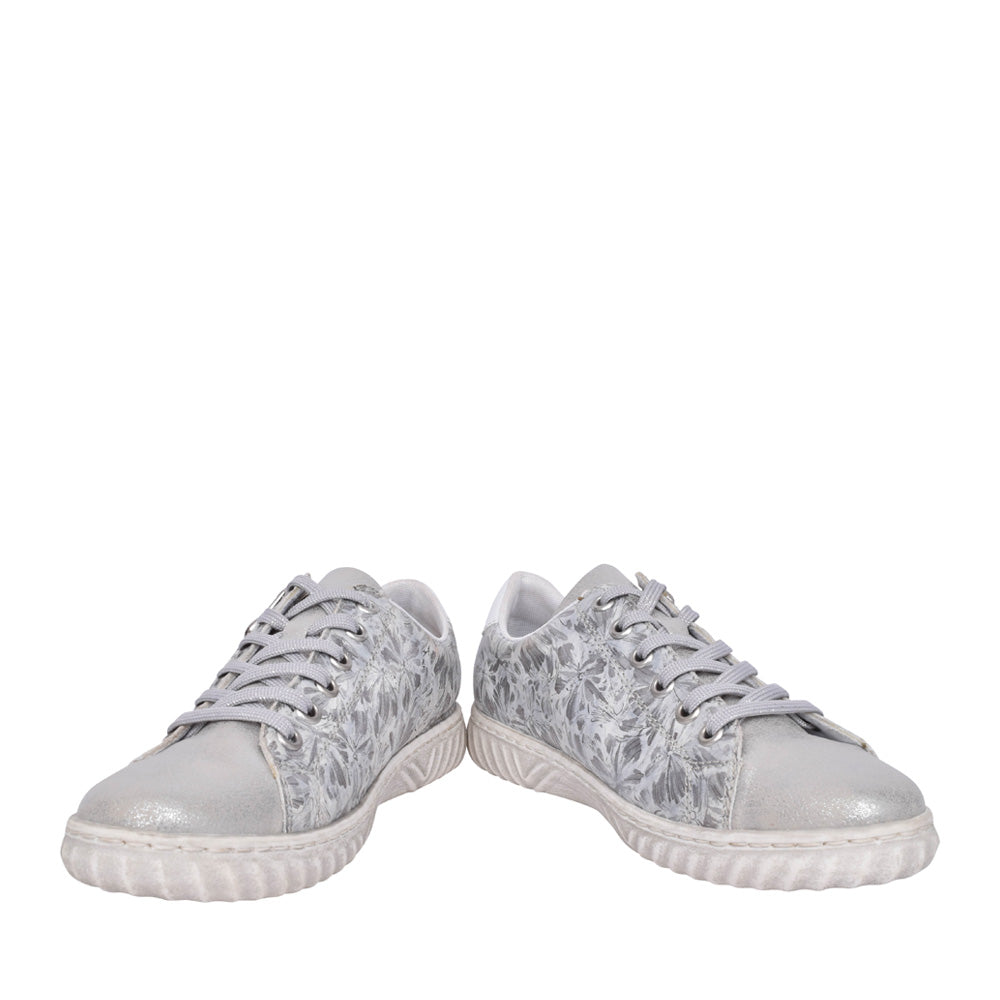 Ladies N0900 Laced Trainer In Silver