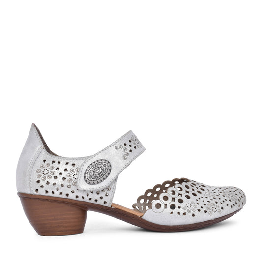 Ladies 43753 Low Heel Velcro Shoe In Silver