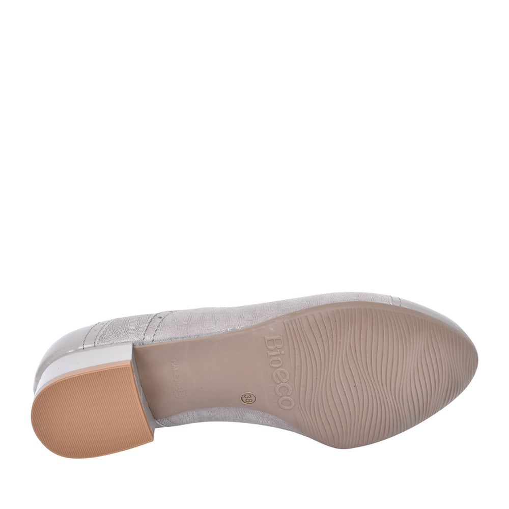 Ladies 1370 G-fit Quarter Brogue Shoe In Grey