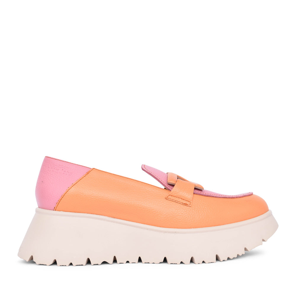 Ladies C-7301  Slip-on Shoe In Apricot