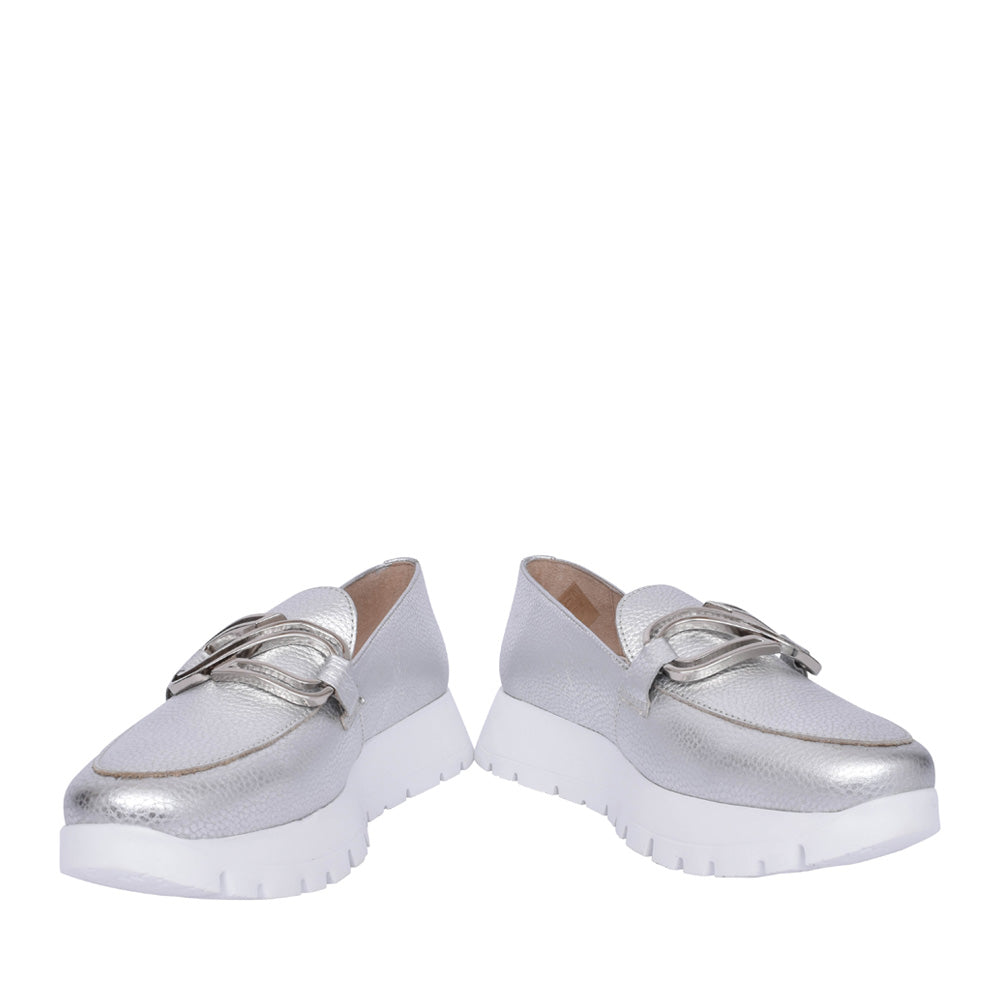 Ladies A-2462 Slip-on Shoe In Silver
