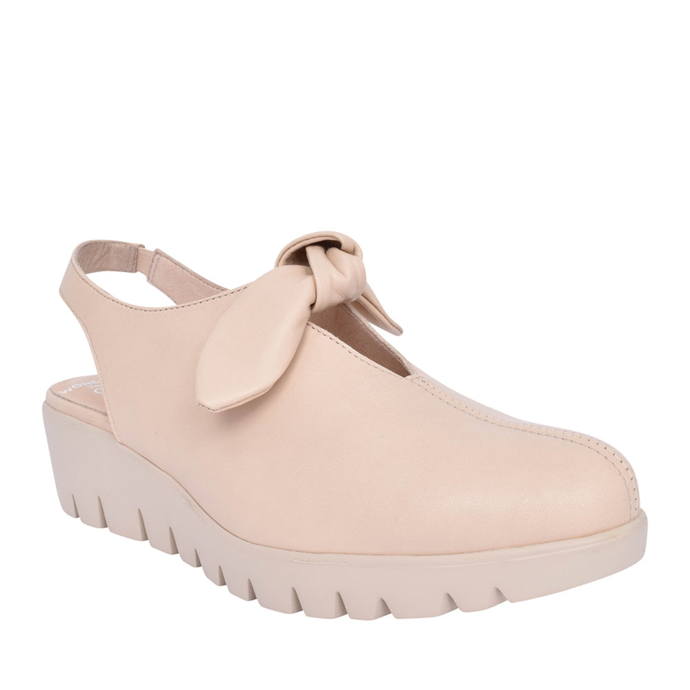 Ladies C-33311 Platform Loafer In Natural