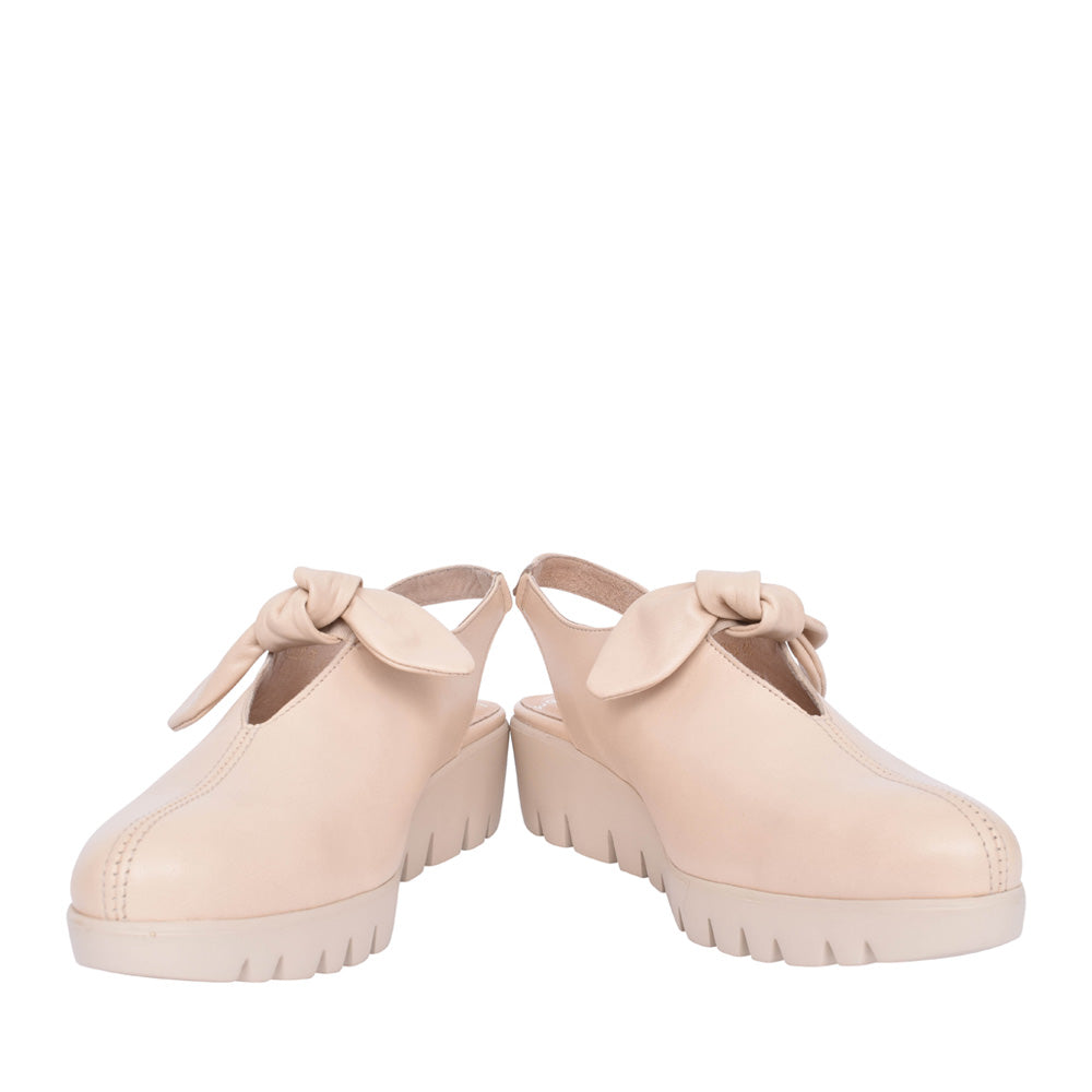Ladies C-33311 Platform Loafer In Natural
