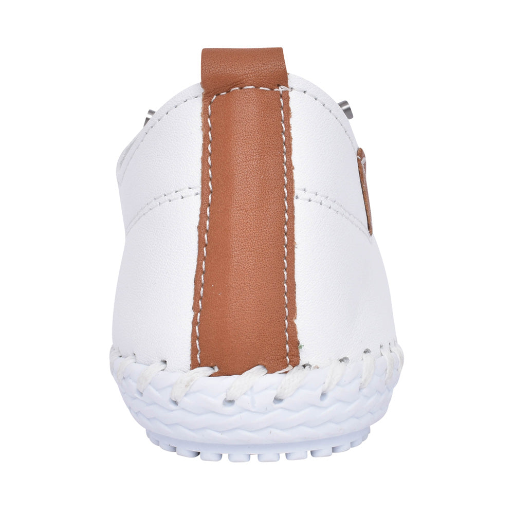 Ladies St Ives Fle030 Laced Shoe In White