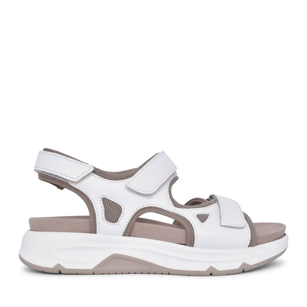 Ladies 46.889 Tina Sandal In White
