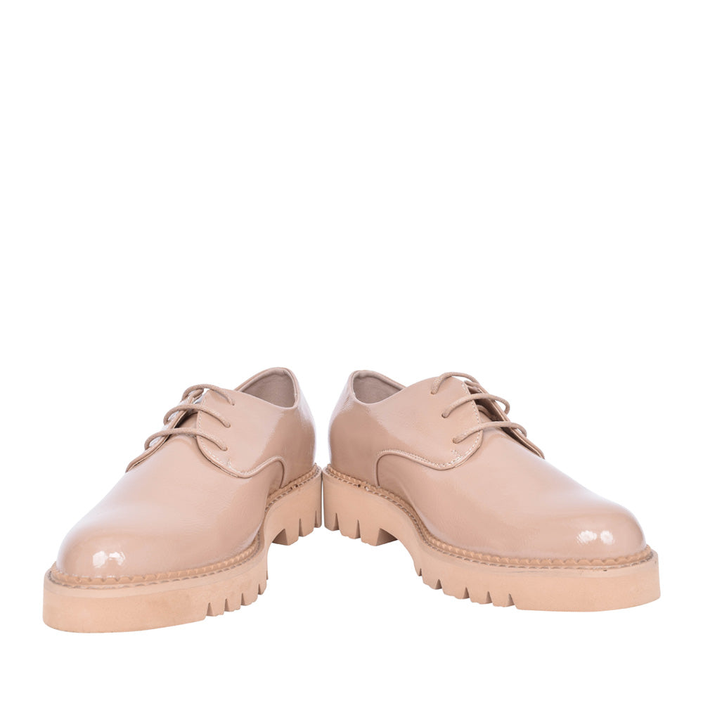 Ladies Safed Laced Shoe In Nude