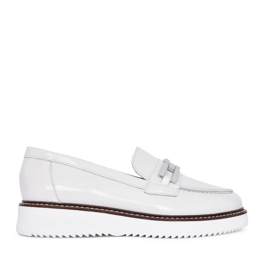 Ladies 5733 Loafer In Off White