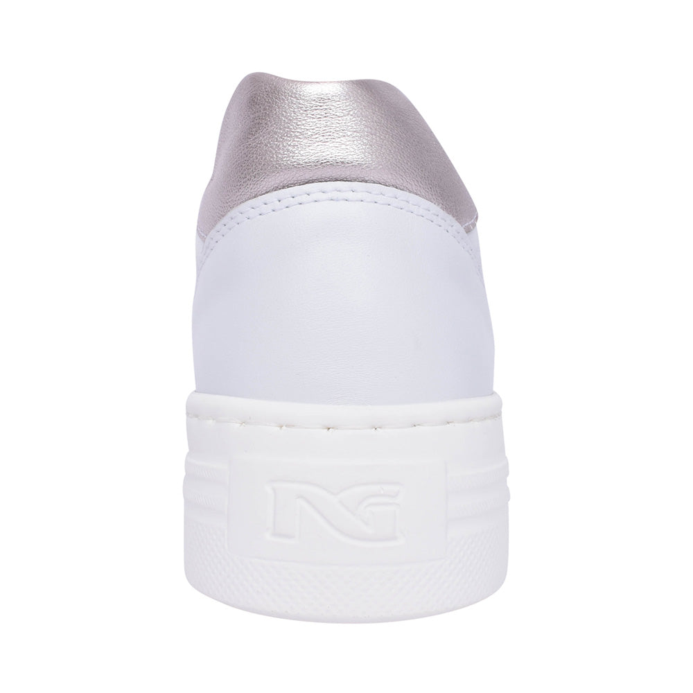 Ladies E409967d Laced Trainer In White